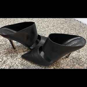 Ivanka Trump backless pumps